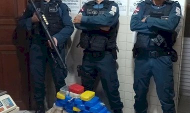 Polícia apreende drogas, caderno com anotações do tráfico e prende suspeito em operação em Vilhena