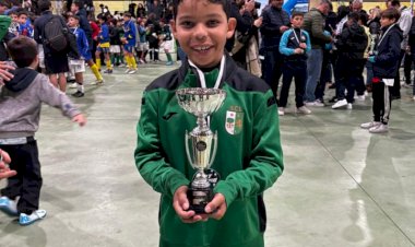 Atleta de Cerejeiras disputa torneio internacional de futebol em Portugal