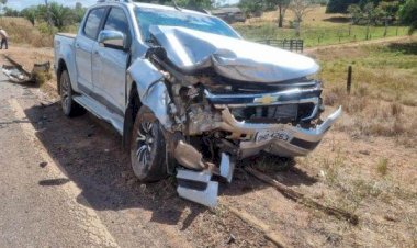 Colisão entre dois carros deixa seis pessoas feridas na BR-435, em Cerejeiras