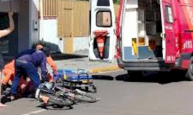 Ciclista em bicicleta elétrica sofre queda e é socorrido pelo Corpo de Bombeiros em Vilhena