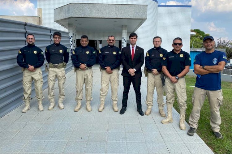 Operação da PF em Ariquemes prende dois por armazenamento e compartilhamento de material de abuso sexual infantil