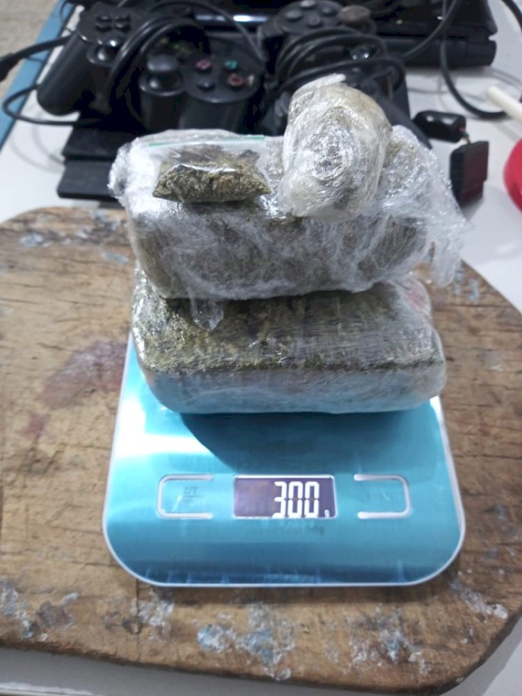 Homem é preso em Vilhena com maconha escondida na geladeira e moto com restrições