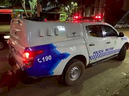 Briga de casal com garrafada e facas termina em caso de polícia em Vilhena