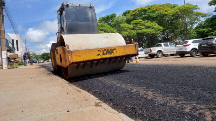 Vilhena investe mais de R$ 6,6 milhões em usina de asfalto móvel e máquinas para obras de pavimentação