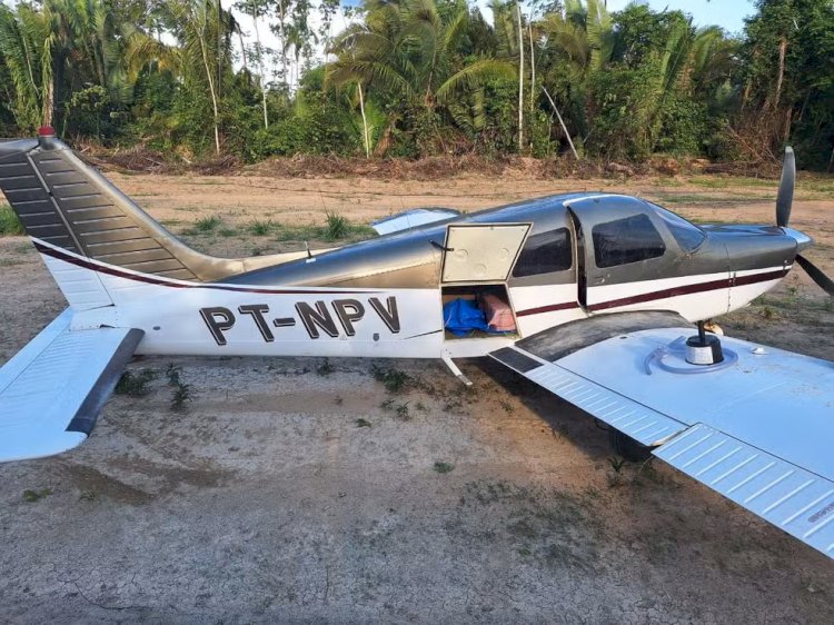 PF apreende avião com meia tonelada de drogas em pista clandestina em Rondônia