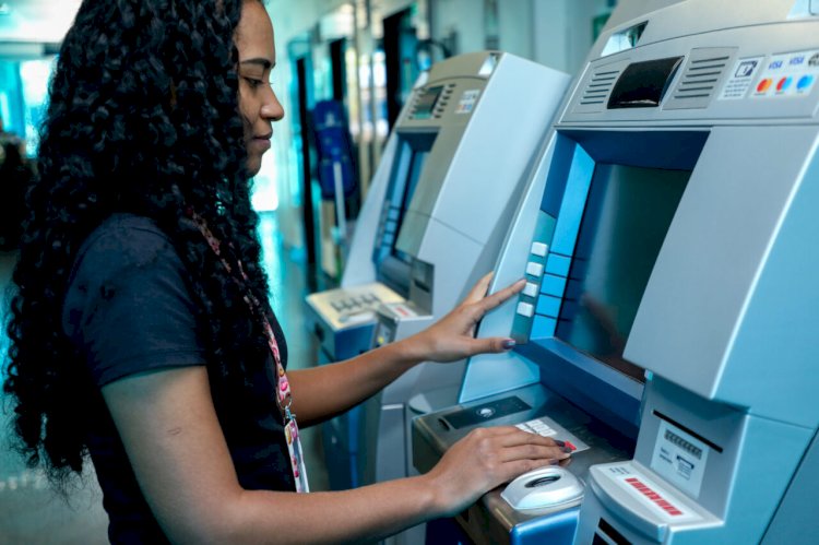 Governo de Rondônia paga mais de R$ 33 milhões em benefícios a servidores da educação