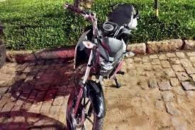 Motociclista sem CNH foge da polícia em alta velocidade e é detido após perseguição em Vilhena