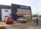 Em Rondônia, um indivíduo foi detido em flagrante por ter agredido e tentado assassinar sua própria mãe.