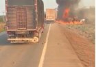 Colisão frontal entre caminhão e rodotrem mata duas pessoas na BR-364, em Itapuã do Oeste