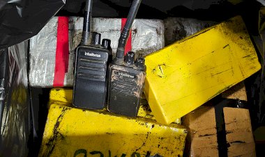 Traficante atira contra policiais durante perseguição e abandona carro com 30 kg de drogas em Guajará-Mirim