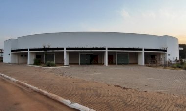 Cerejeiras retoma construção do teatro municipal após uma década de paralisações