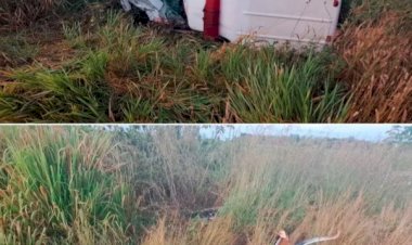 Jovem morre após motocicleta atingir ambulância e provocar tombamento na RO-010