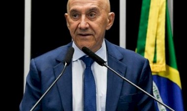 Confúcio Moura se despede do Senado após 40 anos de vida pública em Rondônia