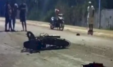 Dois motociclistas morrem após serem atingidos por caminhonete em Cujubim
