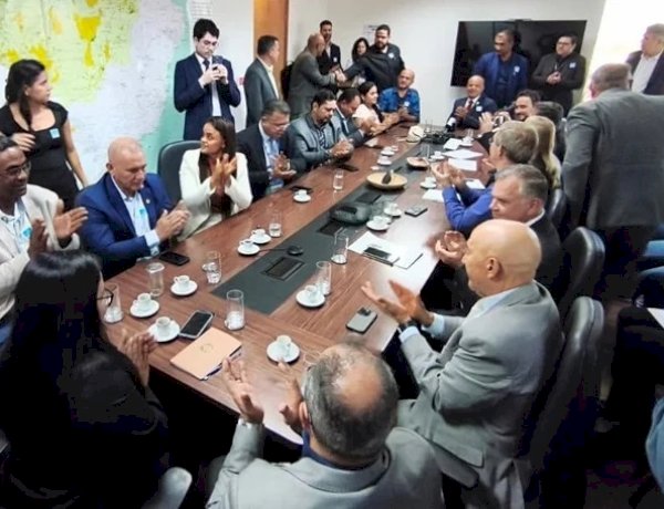 Ezequiel Neiva comemora retirada de interesse da Funai sobre glebas em Rondônia
