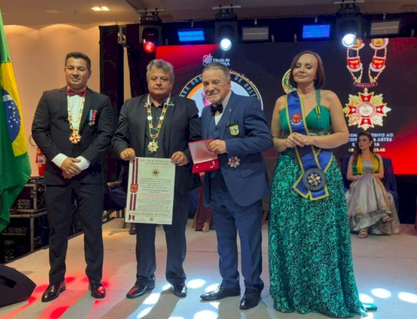 Escritor rondoniense Marquelino Santana recebe honraria inédita no Acre por sua contribuição à literatura amazônica