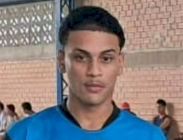 Jovem de 21 anos é assassinado a tiros dentro de casa na frente da mãe em Candeias do Jamari