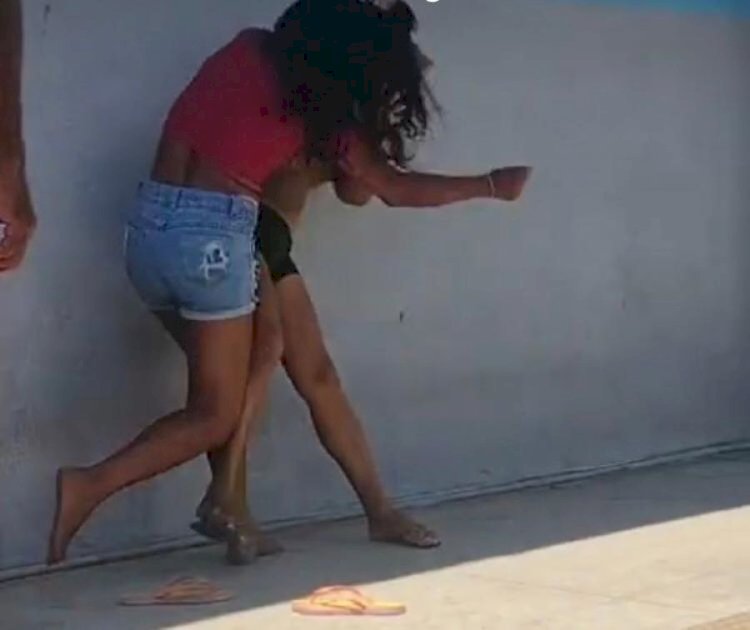 Mulher invade casa e agride ex-companheira por não aceitar fim do relacionamento, em Porto Velho