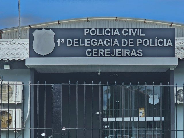 Homem com tornozeleira eletrônica é preso após furtar cimento em Cerejeiras