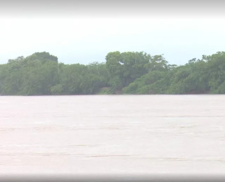Barco vira no Rio Machado e deixa quatro pessoas desaparecidas em RO