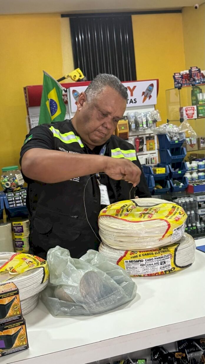 Fiscalização apreende materiais elétricos irregulares e reforça segurança do consumidor em Rondônia