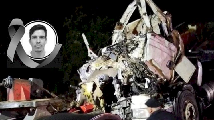 CAMINHONEIRO DE JARU MORRE EM COLISÃO ENTRE CARRETAS NA BR-163, NO PARANÁ
